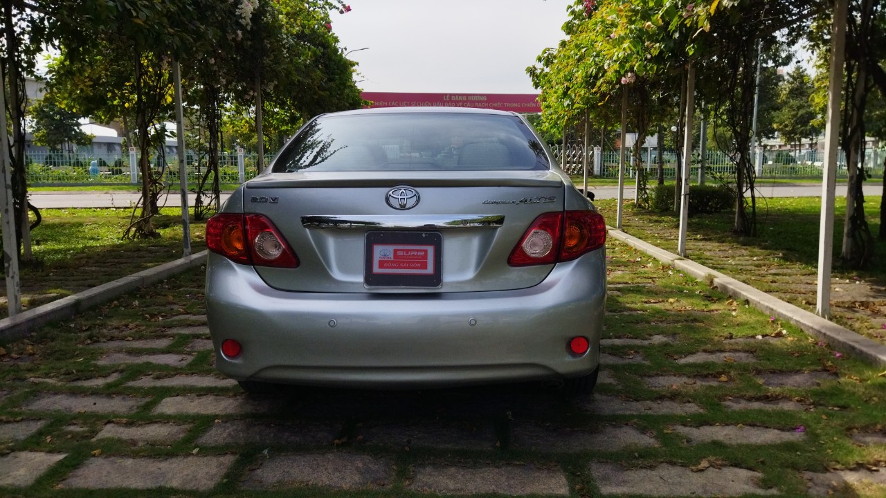 Toyota Corolla altis 2010 - Cần bán lại xe Toyota Corolla altis 2.0V đời 2010, màu bạc, biển SG 4 số - chuẩn chỉ 144.000km