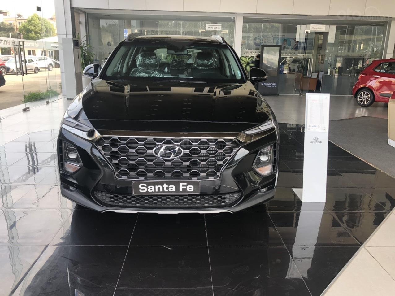 Hyundai Santa Fe 2020 - Cần bán Hyundai Santa Fe đời 2020, màu đen