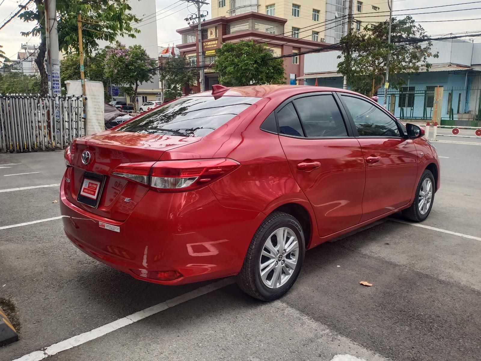 Toyota Vios 2019 - Xe Toyota Vios 1.5G đời 2019, màu đỏ biển SG lướt 9.000km chuẩn chỉ nguyên - giá cực tốt