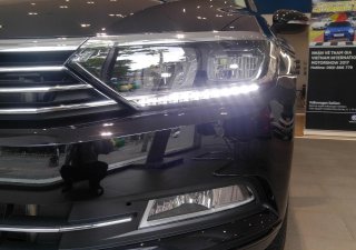 Volkswagen Passat 2018 - T4 Volkswagen Passat Bluemotion High nhập khẩu nguyên chiếc, tặng 100% lệ phí trước bạ