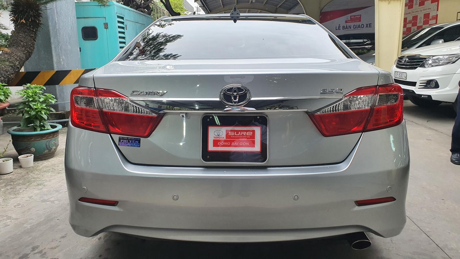 Toyota Camry 2.5Q 2014 - Xe Toyota Camry 2.5Q sản xuất 2014, màu bạc, giá giảm sâu