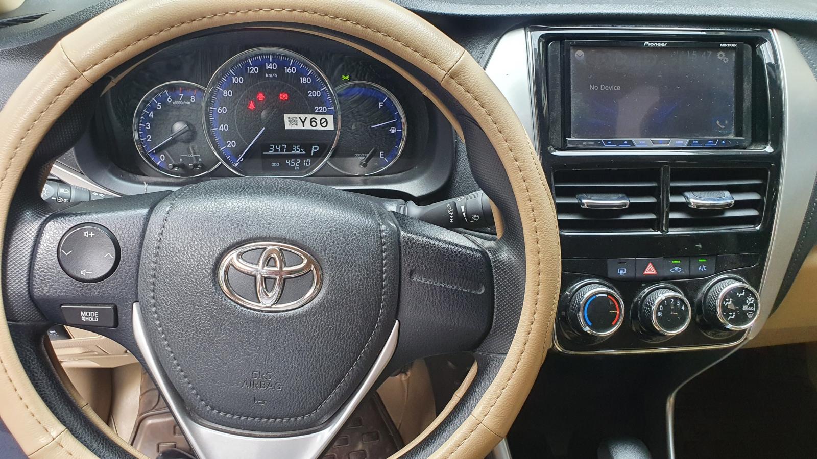 Toyota Vios 1.5E CVT 2019 - Bán xe Toyota Vios 1.5E CVT đời 2019, màu nâu vàng, giá khuyến mãi