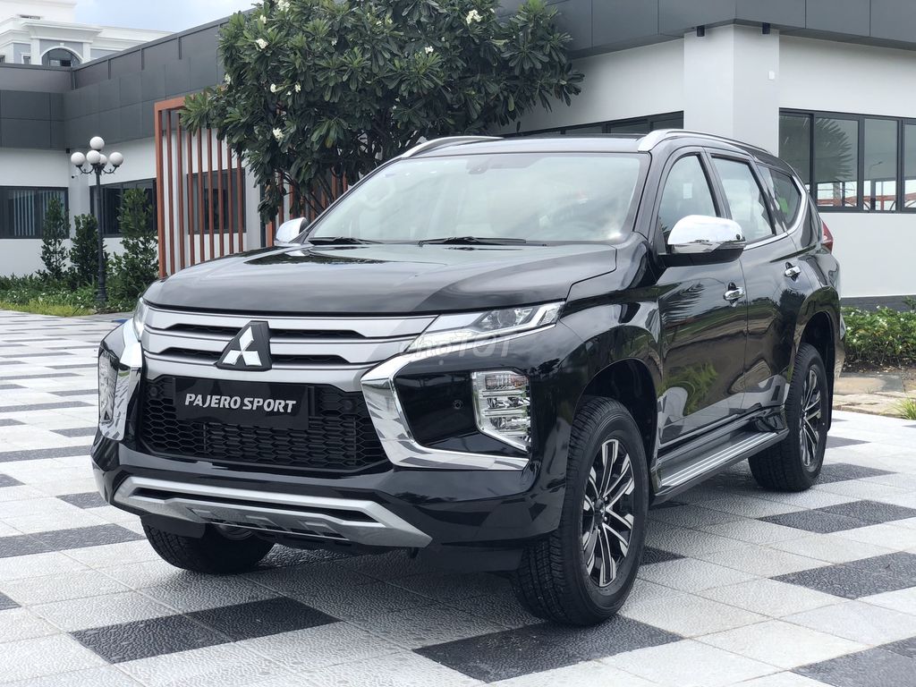 Mitsubishi Pajero Sport gls 2022 - Xe 7 chỗ máy dầu tại Vinh model 2022 - 0979 012 676