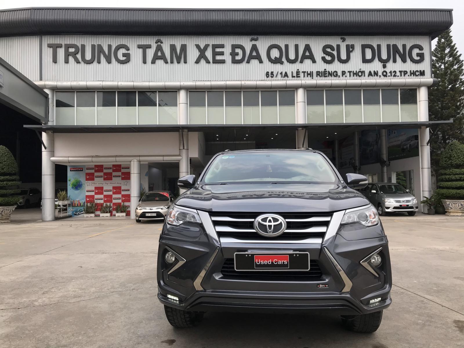 Toyota Fortuner 2.4G 2017 - Bán xe Toyota Fortuner 2.4G đời 2017, màu xám, giá khuyến mãi ưu đãi