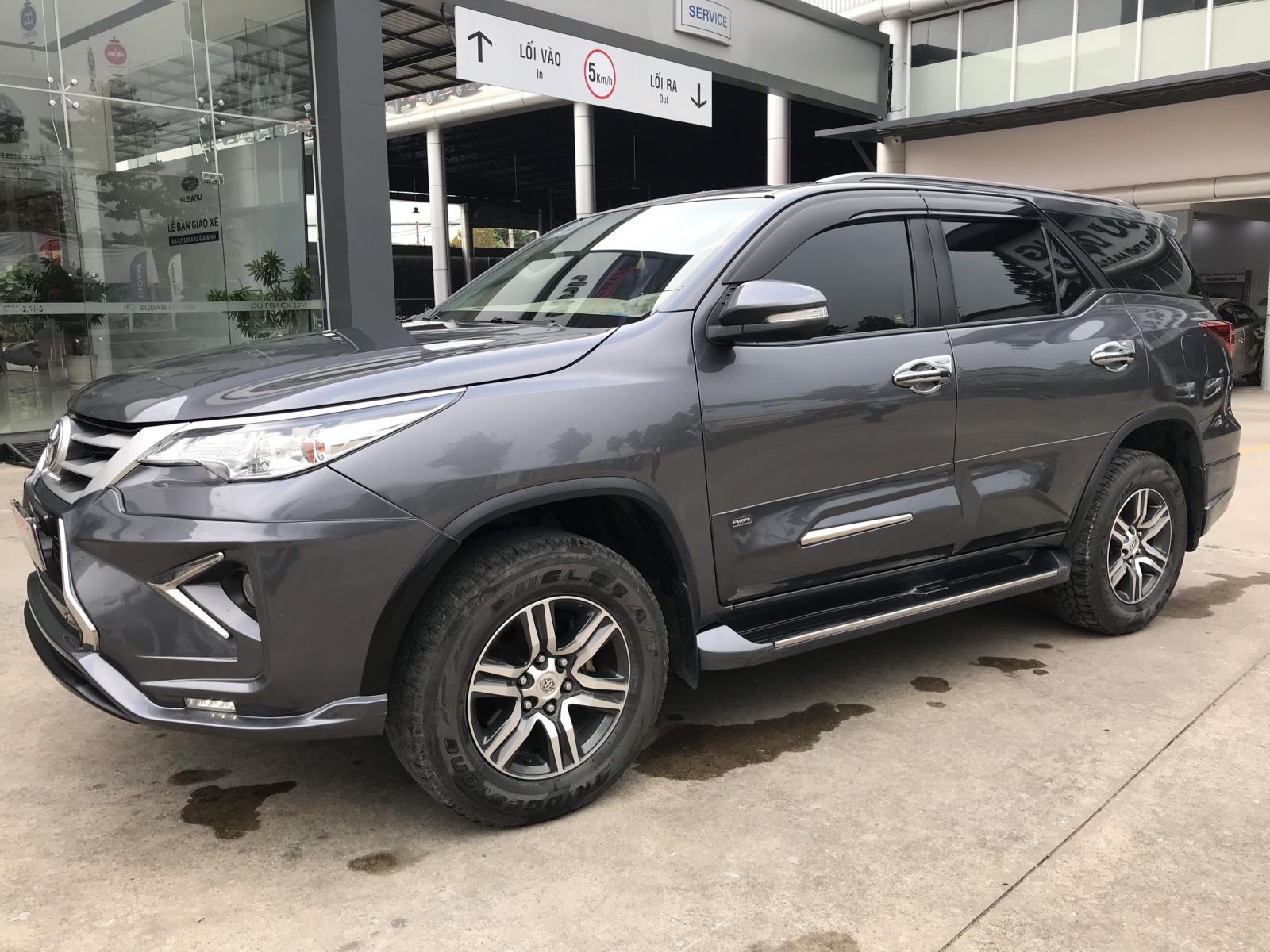 Toyota Fortuner 2.4G 2017 - Bán xe Toyota Fortuner 2.4G đời 2017, màu xám, giá khuyến mãi ưu đãi