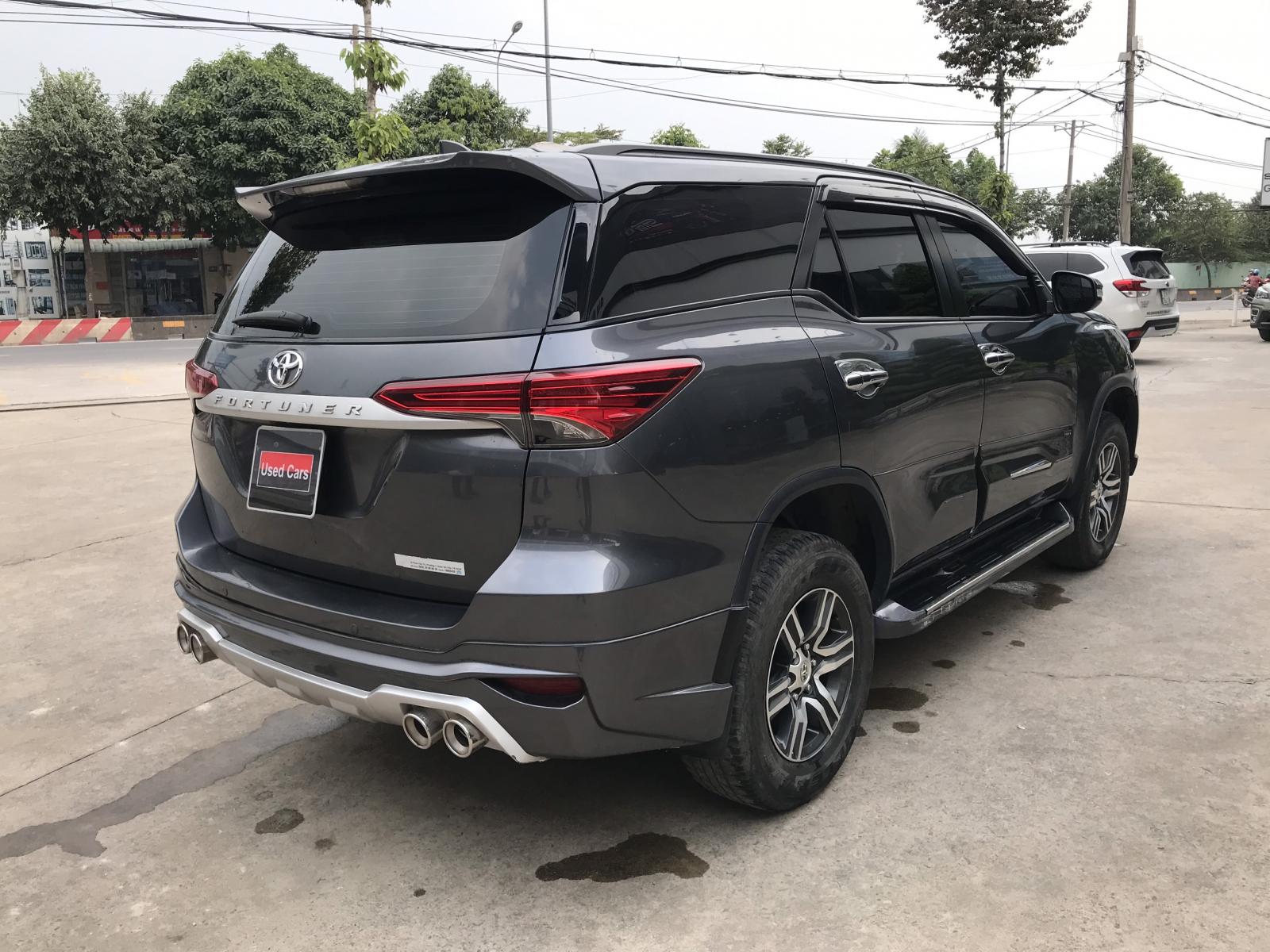 Toyota Fortuner 2.4G 2017 - Bán xe Toyota Fortuner 2.4G đời 2017, màu xám, giá khuyến mãi ưu đãi