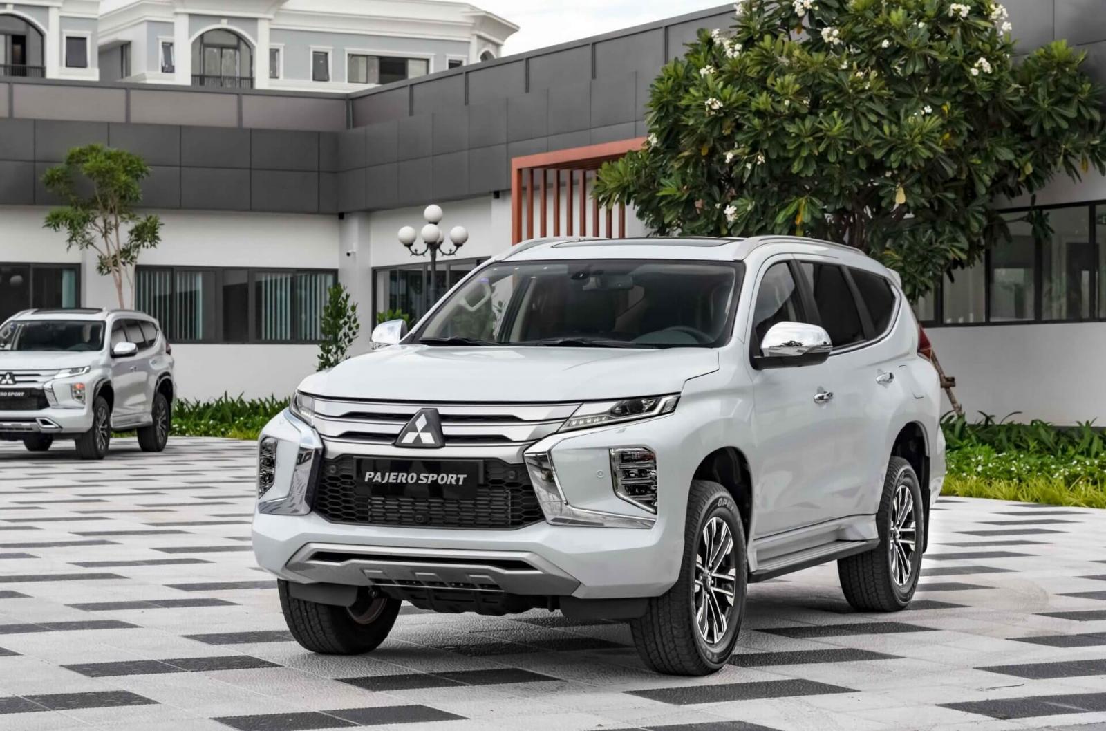 Mitsubishi Pajero Sport gls 2022 - Bán xe máy dầu số tự động Pajero Sport 2022