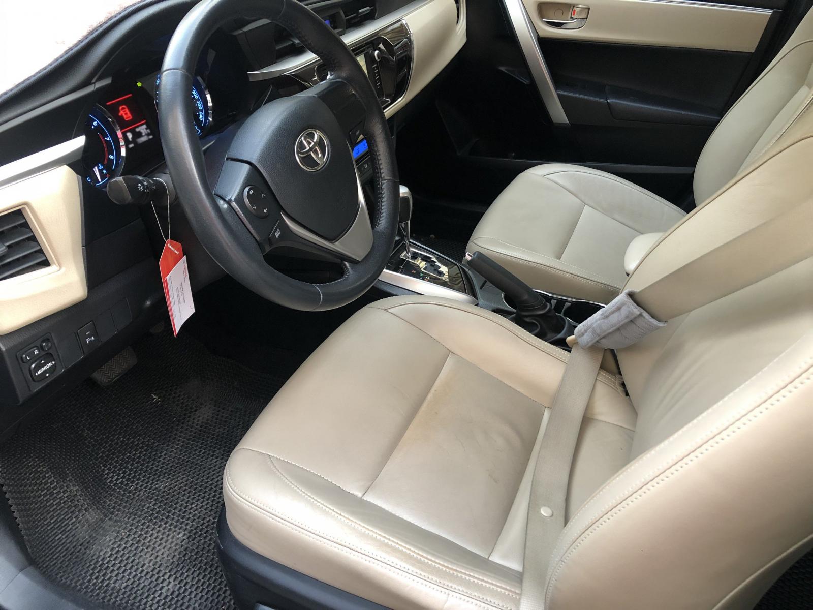 Toyota Corolla altis 2015 - Mình bán Toyota Altis 2015, tự động 1.8, phom mới, màu xám xanh