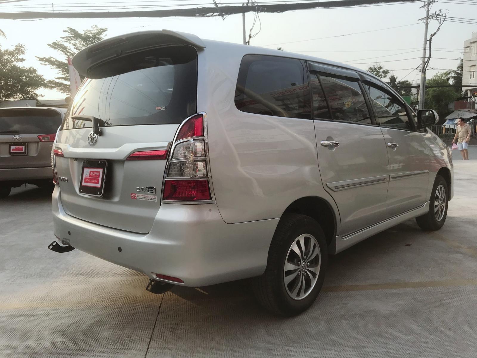 Toyota Innova 2.0E 2015 - Bán ô tô Toyota Innova 2.0E đời 2015 biển SG