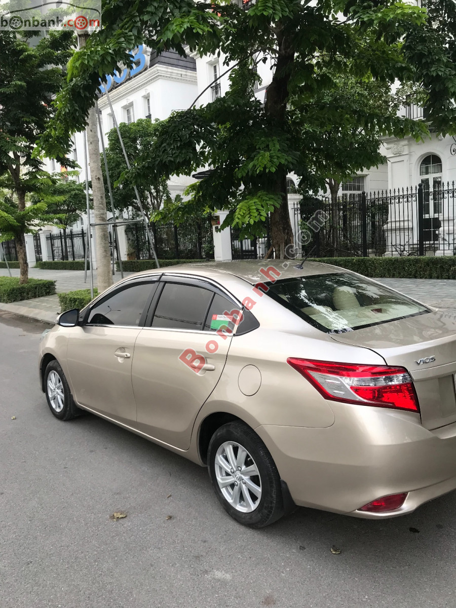 Toyota Vios E 2015 - Bán xe Toyota Vios E 2015, giá 288tr