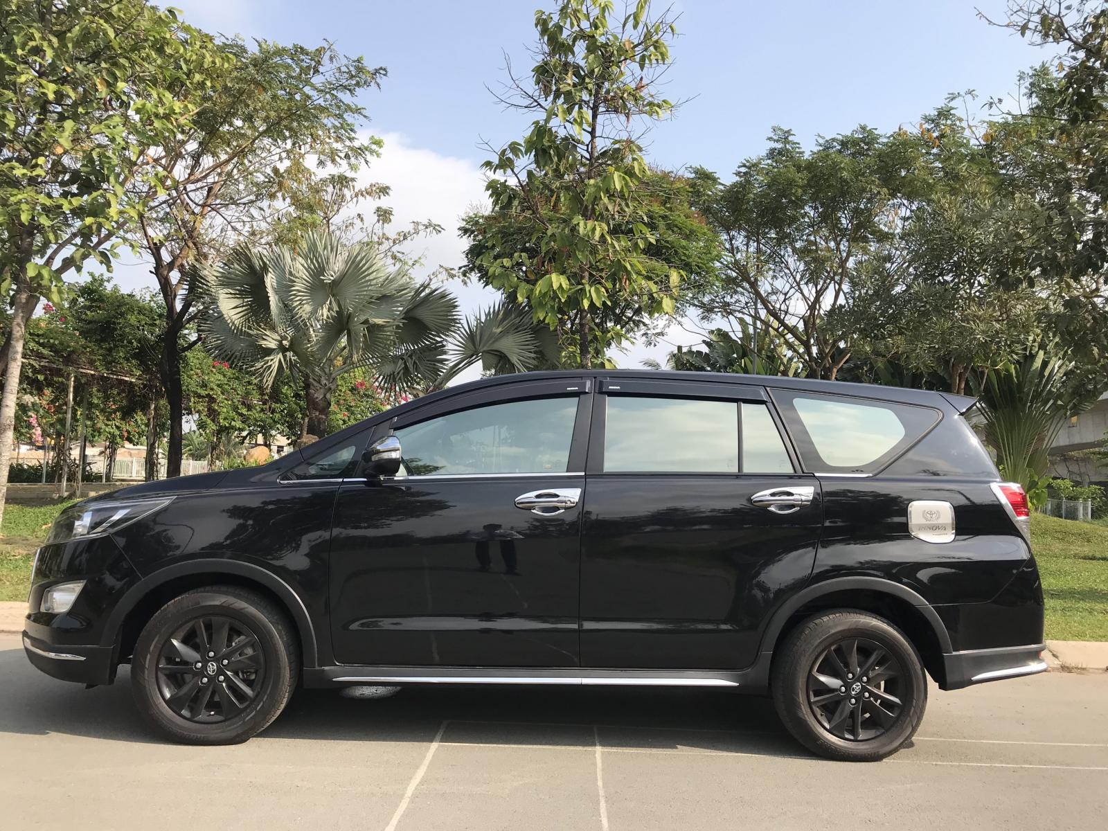 Toyota Innova 2018 - Xe Toyota Innova venturer đời 2018, màu đen