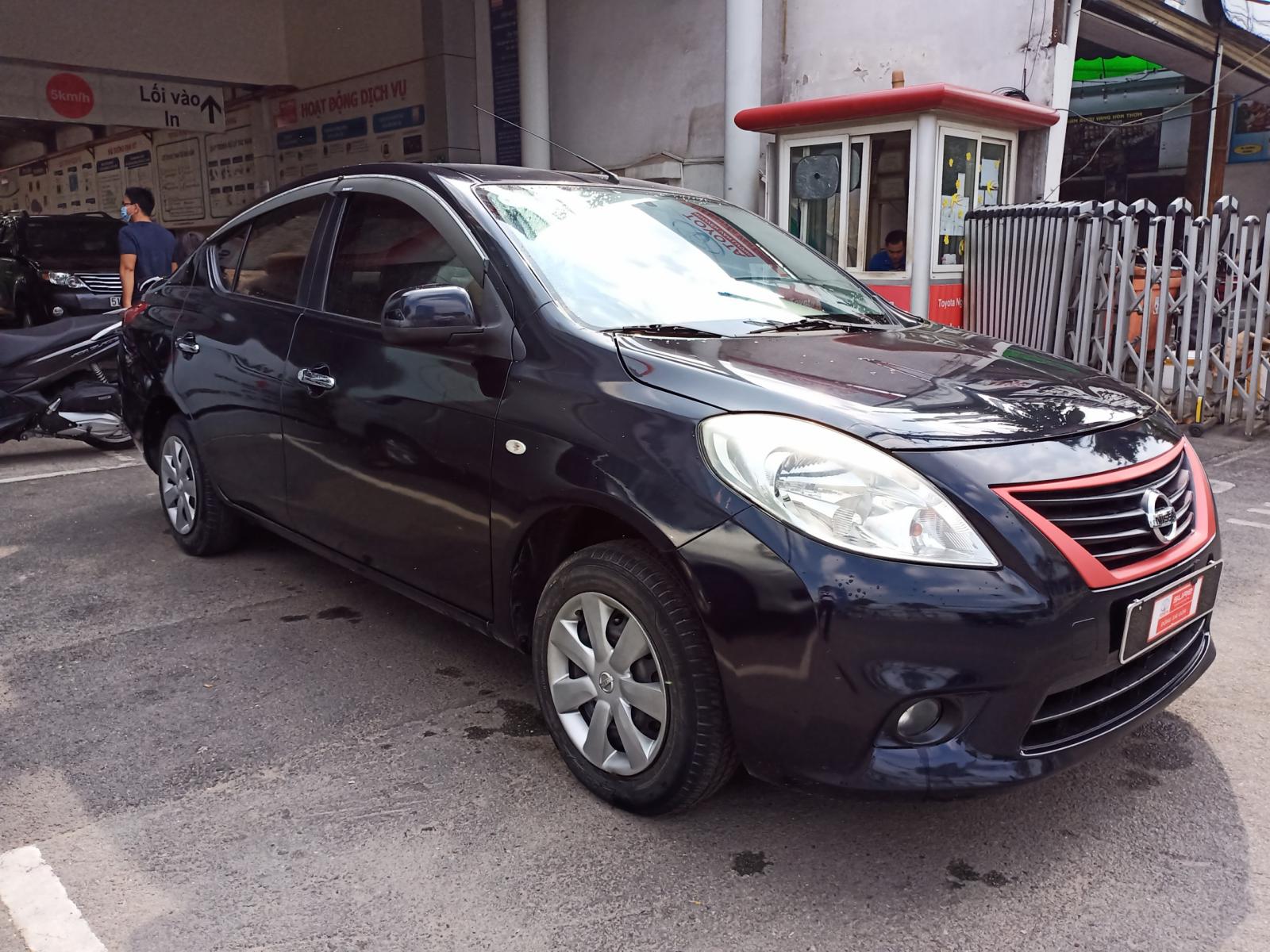 Nissan Sunny 1.5L XL 2015 - Cần bán xe Nissan Sunny 1.5L XL năm 2015, màu đen biển SG, mới chạy 115.000km - giá cực mềm