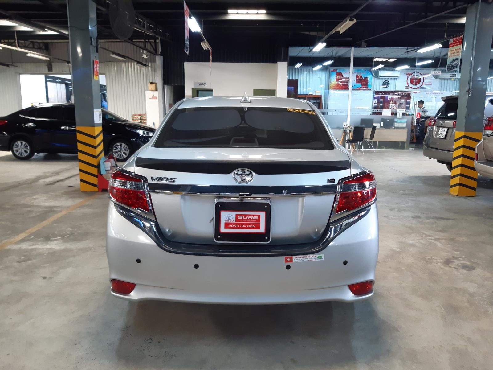 Toyota Vios 1.5 E MT 2017 - Xe Toyota Vios 1.5 E MT đời 2017, màu bạc, biển SG chuẩn chỉ 85.000km, hỗ trợ vay 70% - giá còn Fix