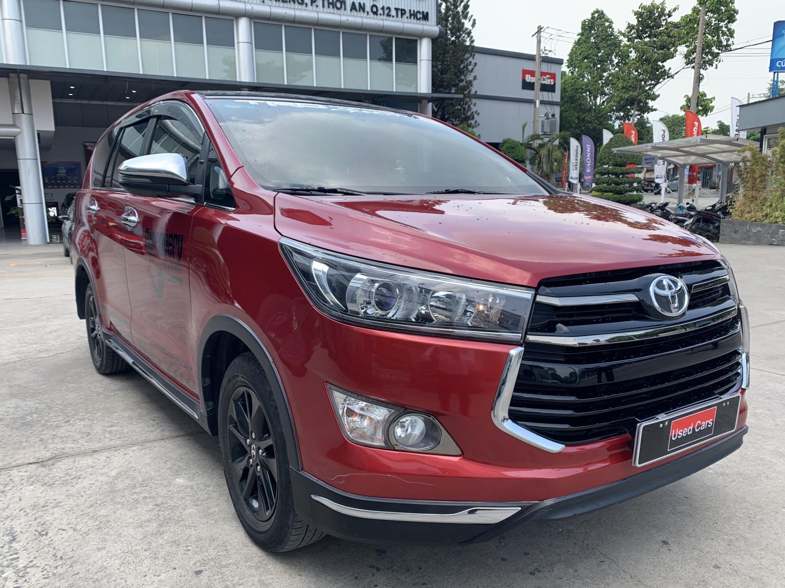 Toyota Innova 2018 - Cần bán gấp Toyota Innova venturer đời 2018, màu đỏ