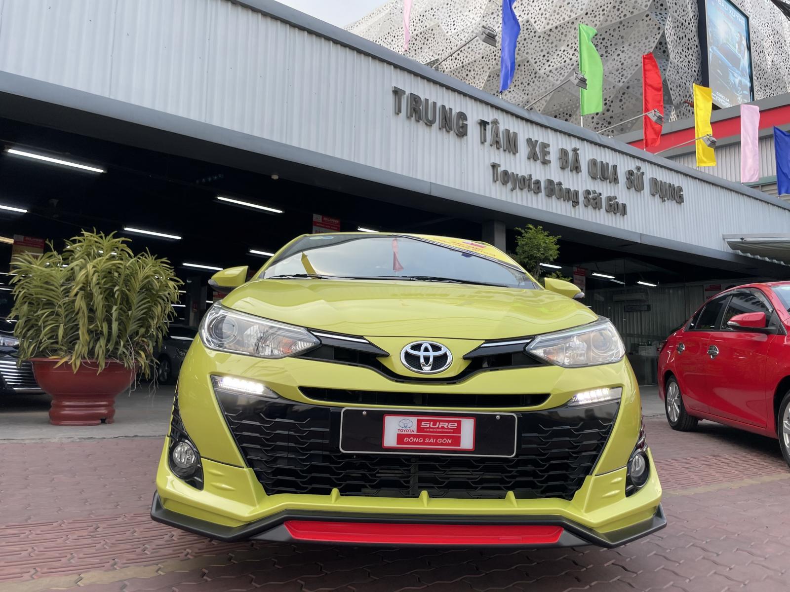 Toyota Yaris 2019 - Cần bán gấp Toyota Yaris 1.5G đời 2019, màu vàng đẹp rực rỡ, xe biển SG Lướt 19.000km - giá fix đẹp