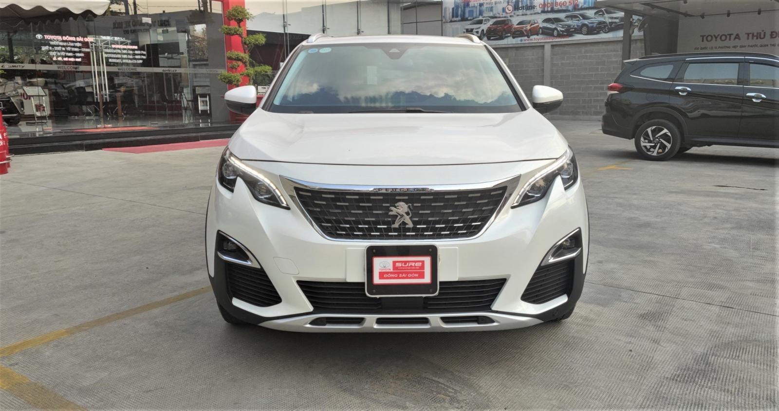 Peugeot 5008 1.6 AT 2018 - Cần bán lại xe Peugeot 5008 1.6 AT đời 2018, màu trắng, nhập khẩu