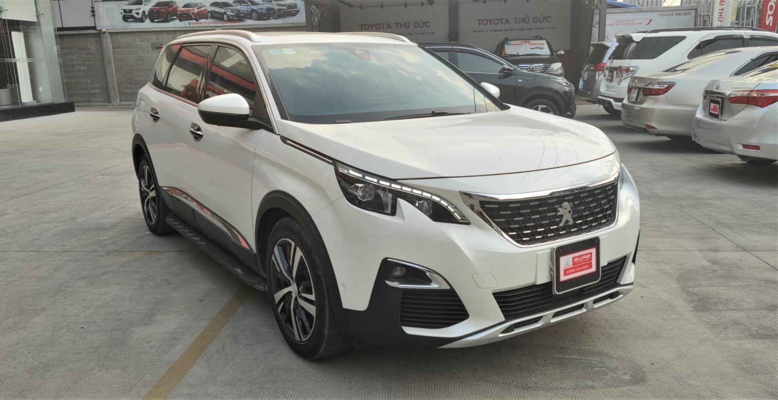 Peugeot 5008 1.6 AT 2018 - Cần bán lại xe Peugeot 5008 1.6 AT đời 2018, màu trắng, nhập khẩu