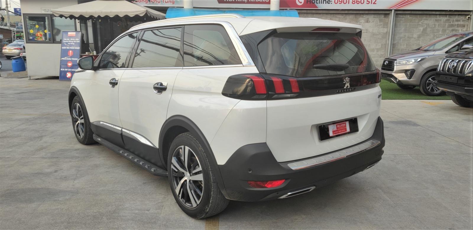 Peugeot 5008 1.6 AT 2018 - Cần bán lại xe Peugeot 5008 1.6 AT đời 2018, màu trắng, nhập khẩu