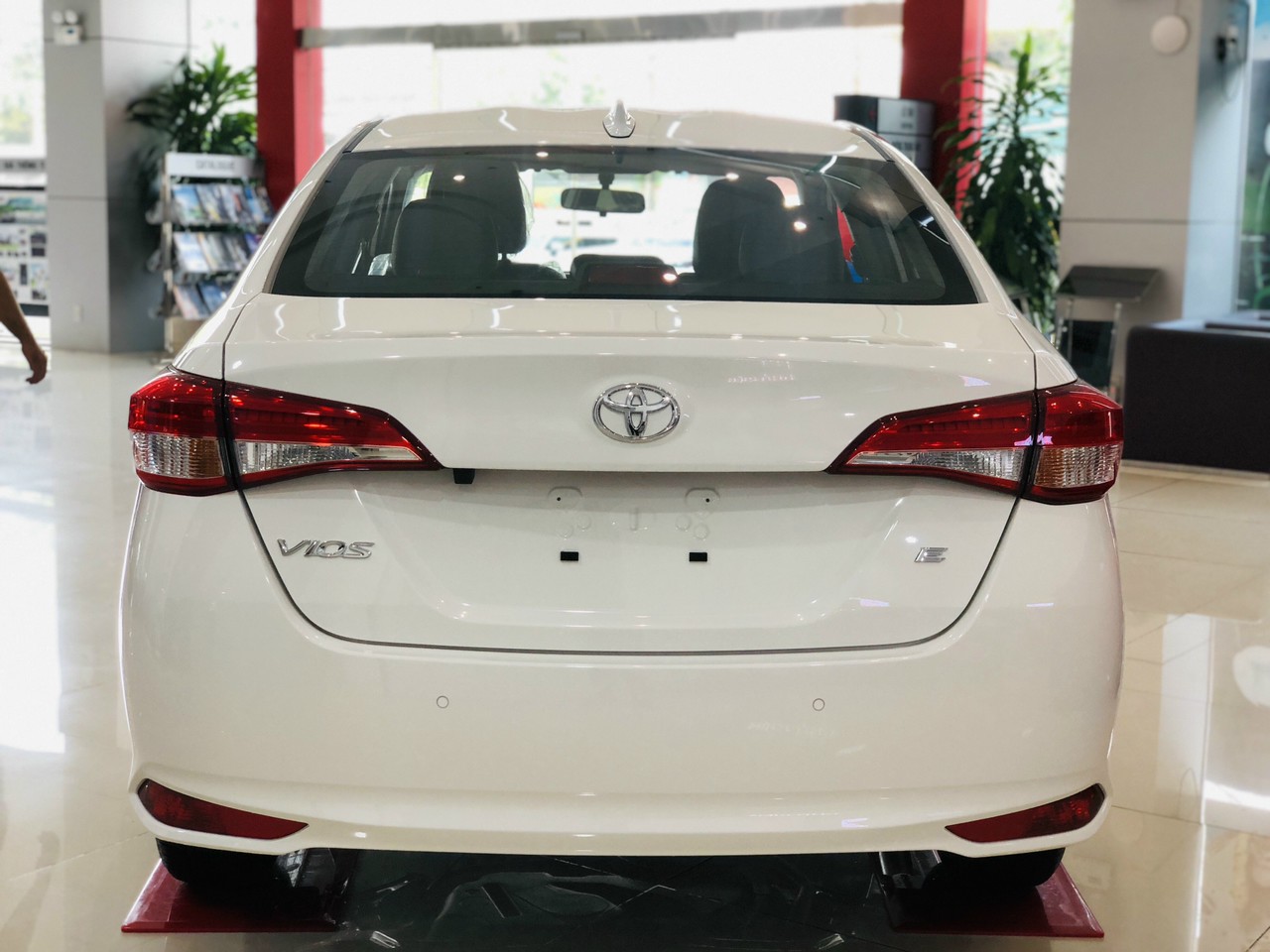 Toyota Vios 1.5E MT 2021 - Toyota Vios 1.5E MT 2021 tặng bảo hiểm thân vỏ