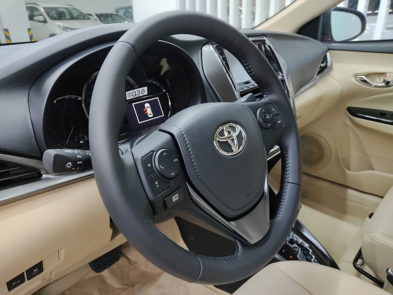 Toyota Vios 1.5G CVT 2021 - Bán xe Toyota Vios 1.5G CVT đời 2021, màu trắng,  581 triệu