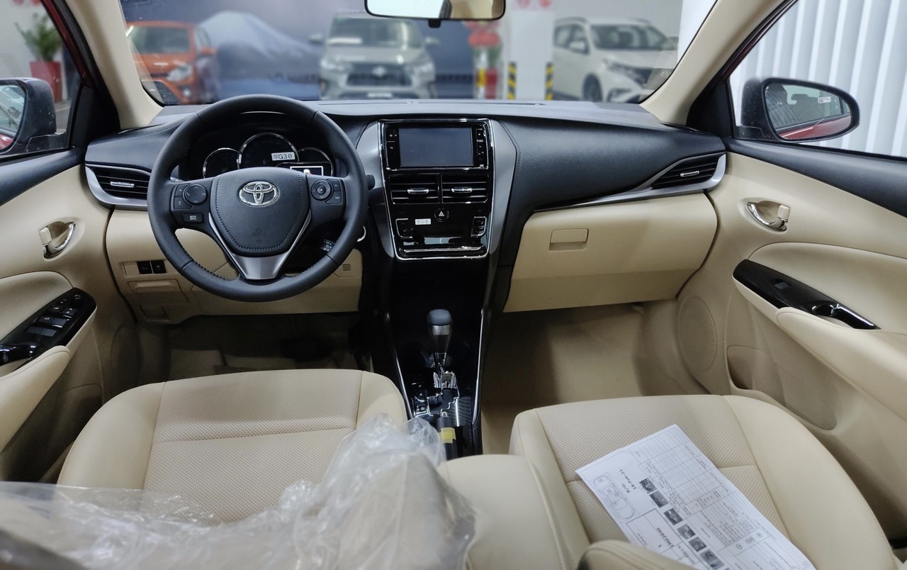 Toyota Vios 1.5G CVT 2021 - Bán xe Toyota Vios 1.5G CVT đời 2021, màu trắng,  581 triệu