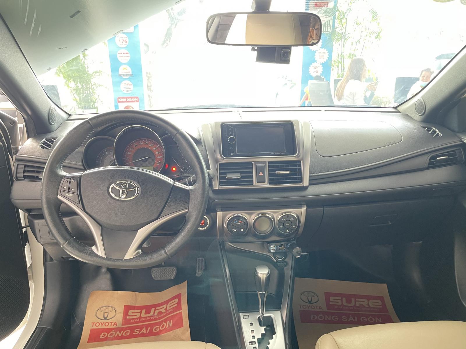 Toyota Yaris 1.3G 2016 - Bán Toyota Yaris 1.3G đời 2016, màu trắng, xe nhập, biển SG, 34.000km - Giá fix đẹp