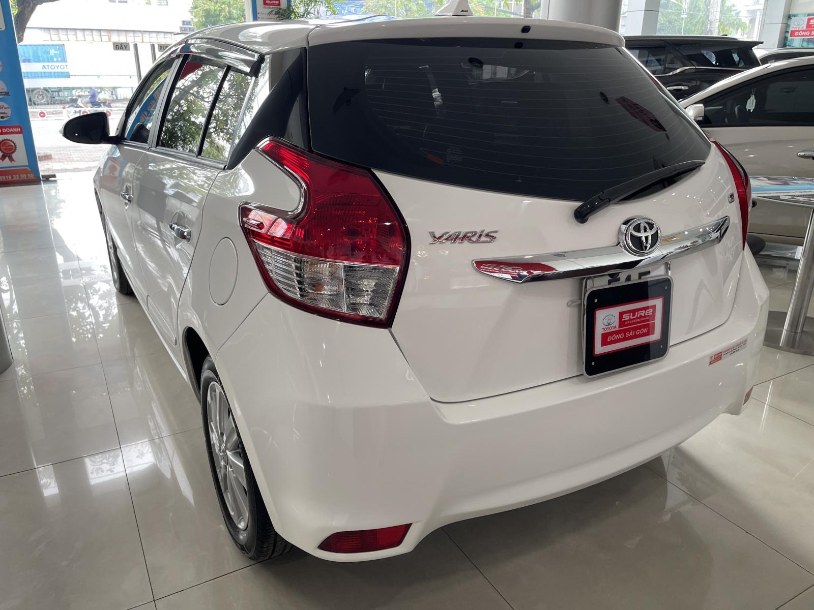 Toyota Yaris 1.3G 2016 - Bán Toyota Yaris 1.3G đời 2016, màu trắng, xe nhập, biển SG, 34.000km - Giá fix đẹp