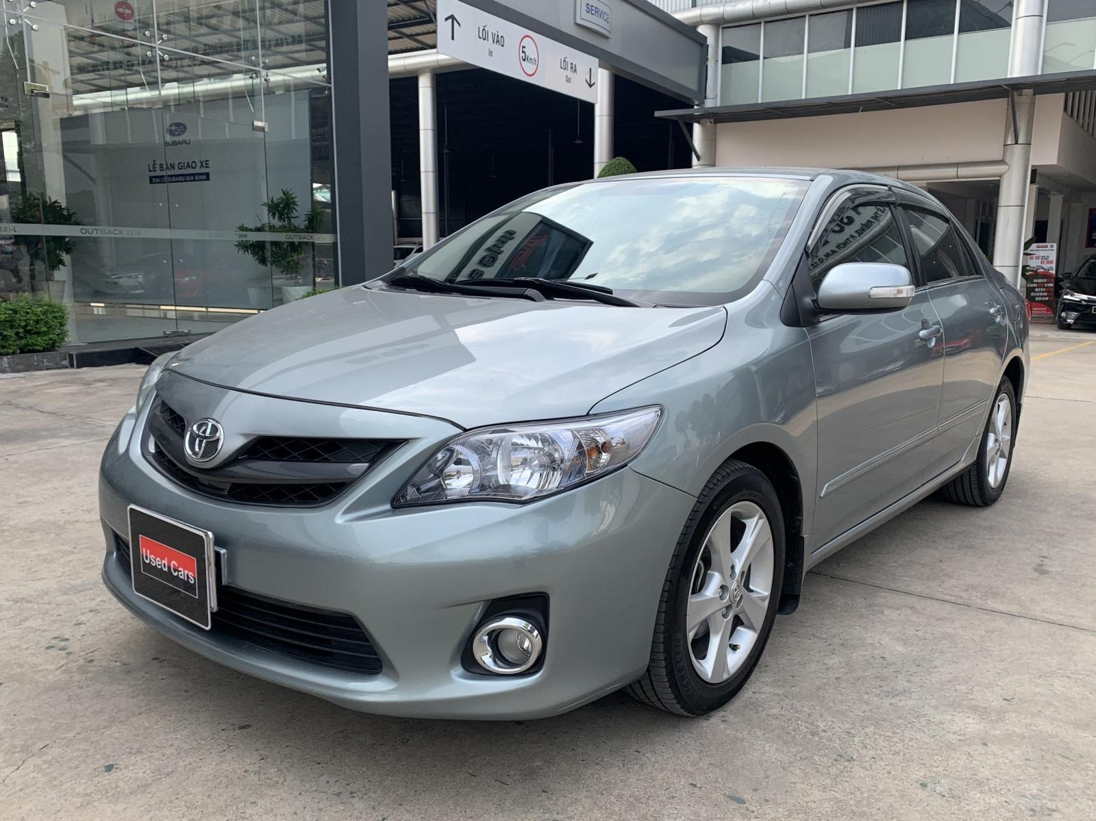 Toyota Corolla 2.0V 2011 - Altis 2.0V 2011 xe đi rất ít, phụ kiện chất lượng