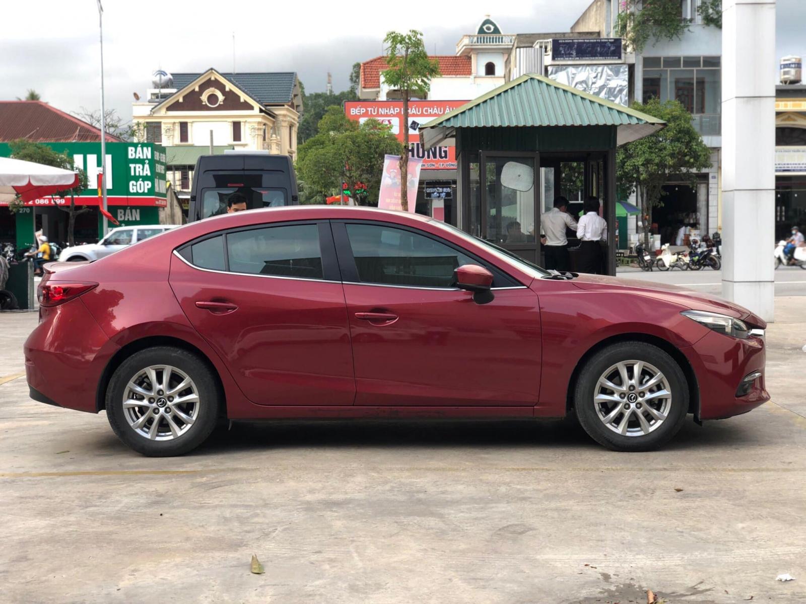 Mazda 3 2017 - Bán xe Mazda 3 màu đỏ 2017 bản Filip. Xe đẹp cam kết hãng, biển siêu đẹp