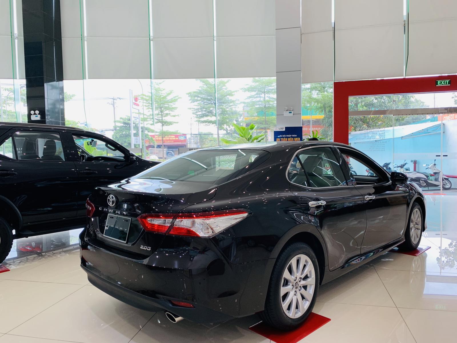 Toyota Camry 2.0E 2021 - 💥Toyota Camry 2.0E 2021 đủ màu giao ngay 💥ưu đãi lớn - trả trước chỉ từ 200tr