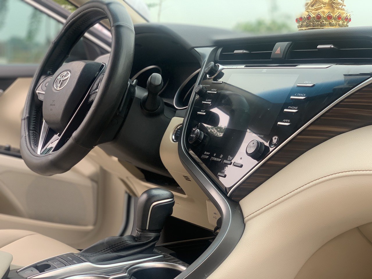 Toyota Camry 2.5Q 2019 - Cần bán Camry 2.5Q nhập Thái, trắng ngọc trai. Chủ đi cực kỹ