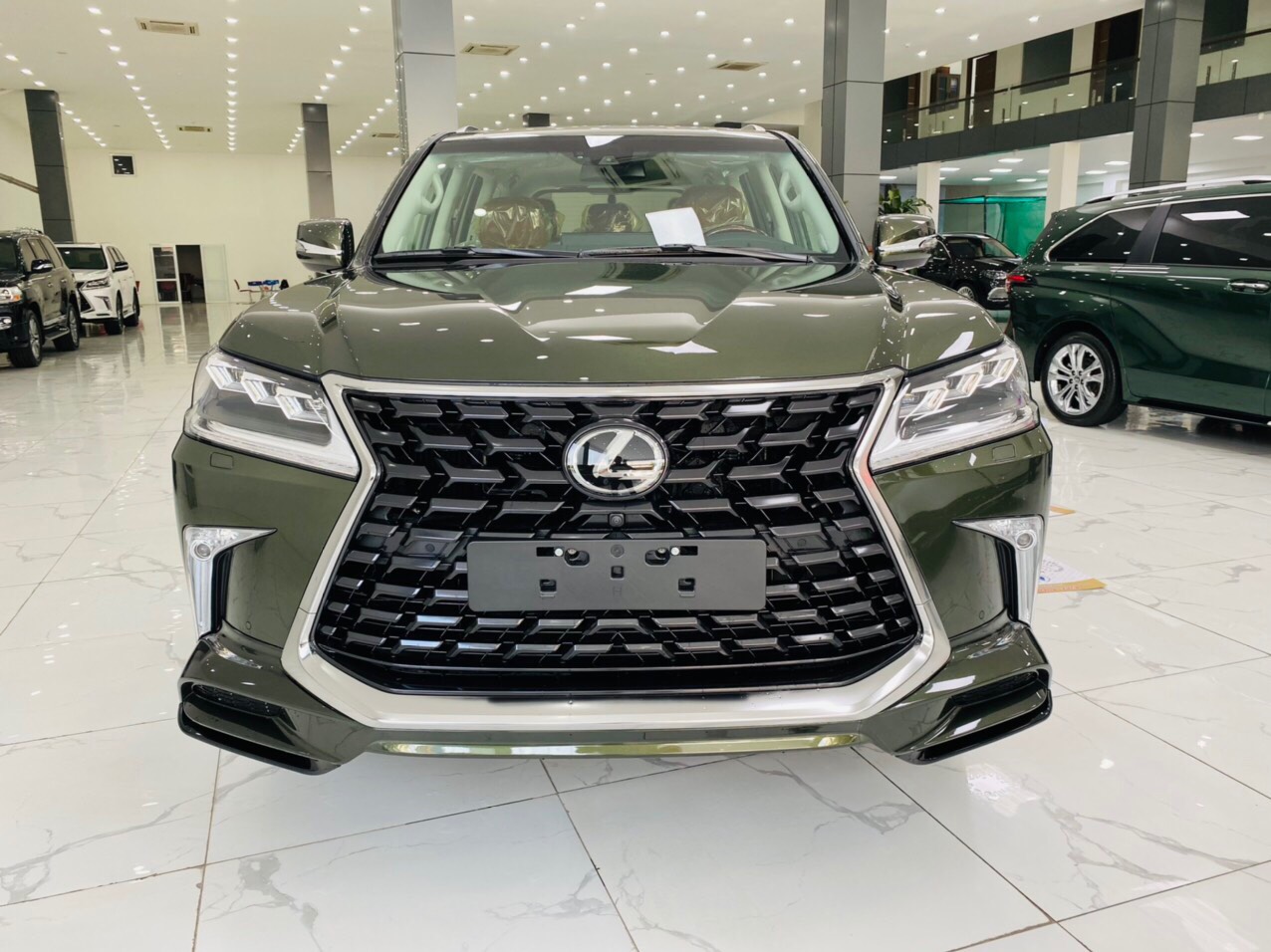 Lexus LX 2021 - Bán Lexus LX570 Super Sport S Sản xuất 2021 màu xanh bộ đội nội thất nâu, xe nhập mới 100% bản thể thao ful đồ nhất