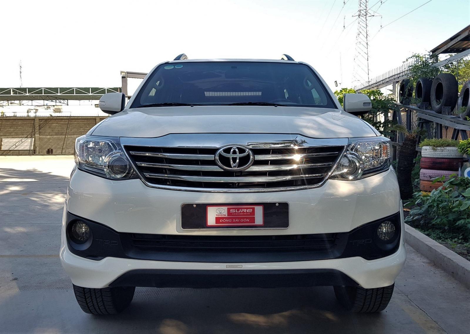 Toyota Fortuner 2.7V 2014 - Cần bán Toyota Fortuner 2.7V đời 2014, màu trắng