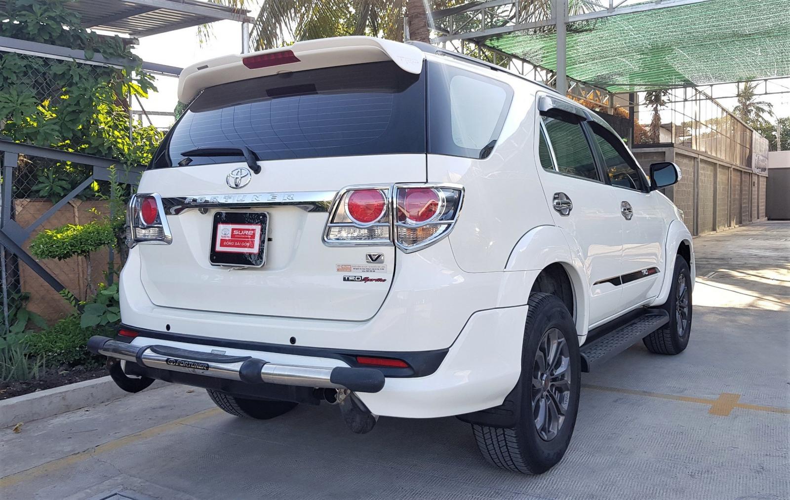 Toyota Fortuner 2.7V 2014 - Cần bán Toyota Fortuner 2.7V đời 2014, màu trắng