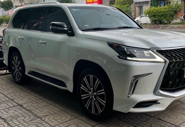 Lexus LX5700 2016 - Bán xe Lexus LX 570 đời 2017 nhập Mỹ, màu trắng