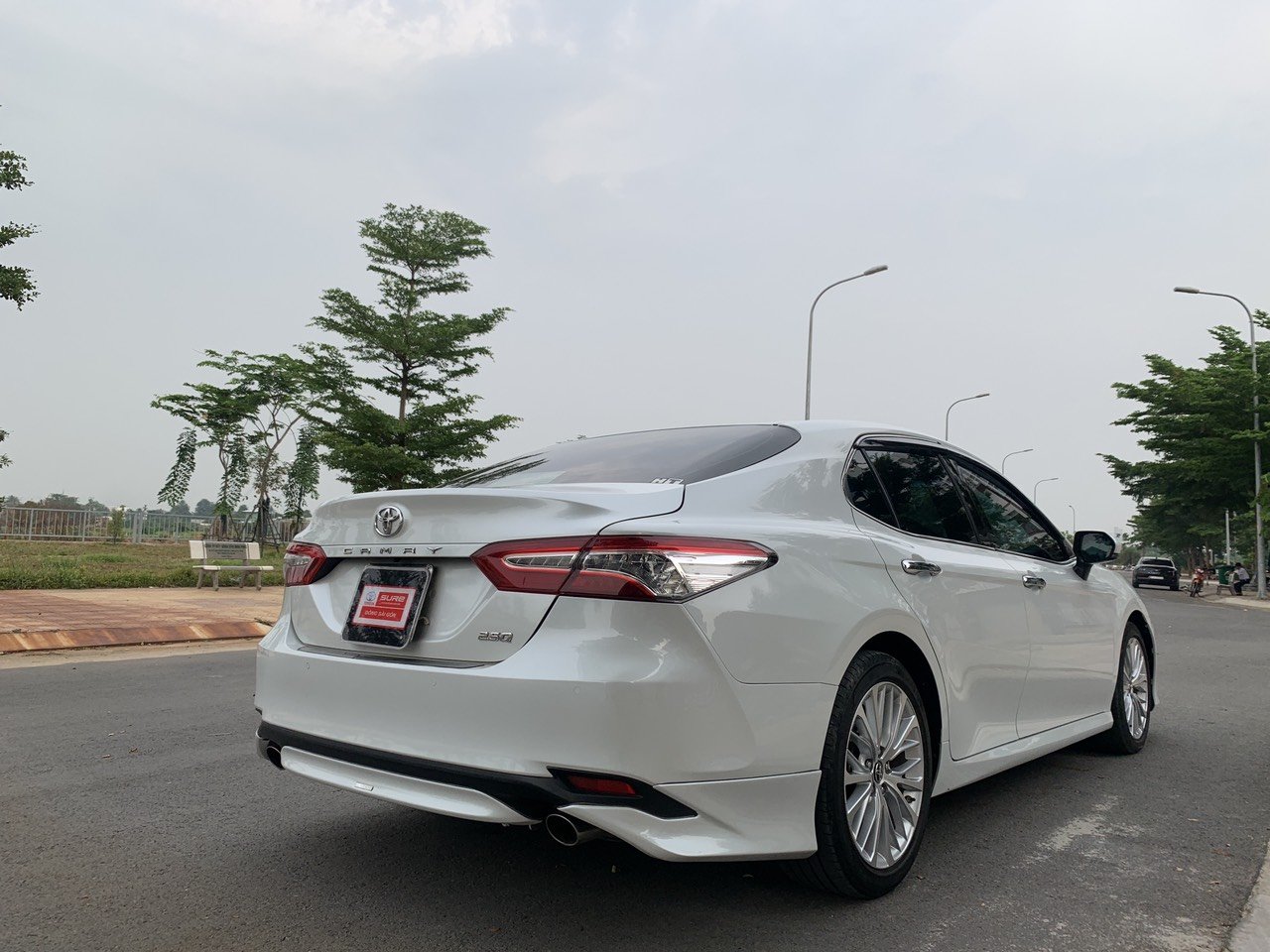 Toyota Camry 2.5 2019 - Camry 2.5Q nhập Thái, trắng ngọc trai