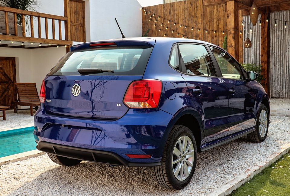 Volkswagen Polo 2020 - Bán ô tô Volkswagen Polo đời 2020, màu xanh lam, nhập khẩu