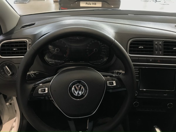 Volkswagen Polo 2020 - Bán xe Volkswagen Polo đời 2020, màu trắng, nhập khẩu, 695 triệu