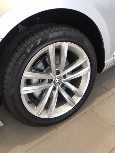 Volkswagen Passat 2019 - Bán xe Volkswagen Passat đời 2019, màu bạc, nhập khẩu nguyên chiếc