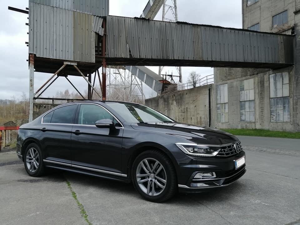 Volkswagen Passat 2019 - Volkswagen Passat màu đen, nhập khẩu