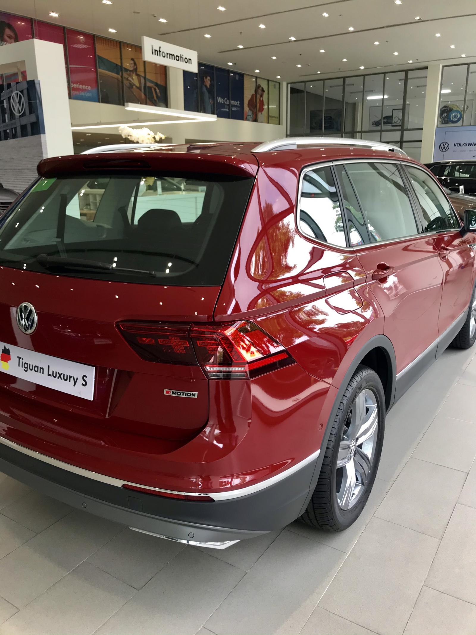 Volkswagen Tiguan 2021 - Volkswagen Tiguan màu đỏ, nhập khẩu nguyên chiếc