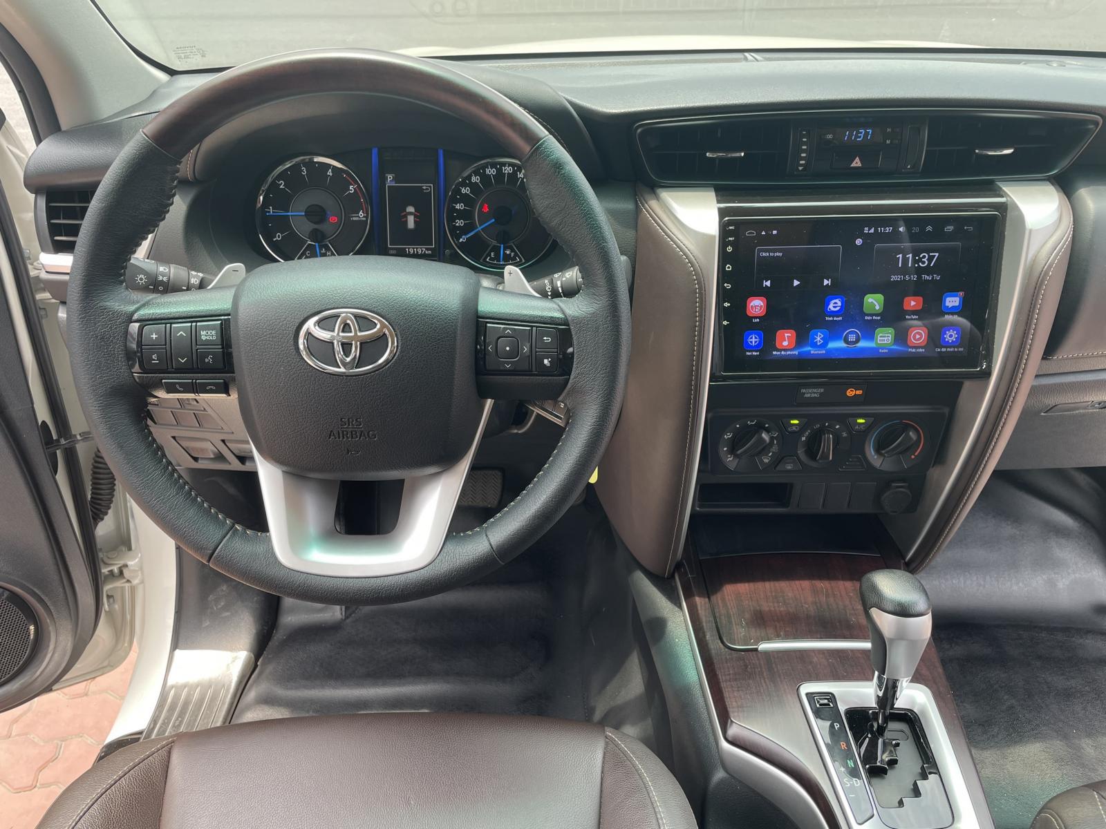 Toyota Fortuner 2.4G AT 2019 - Bán Toyota Fortuner 2.4G AT đời 2019, màu trắng, biển SG - lướt 19.000km - xe đẹp - giá tốt