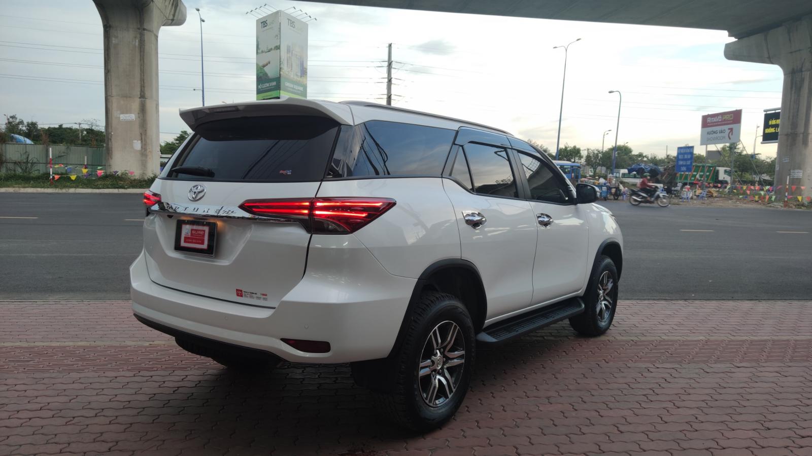 Toyota Fortuner 2.4 2021 - Fortuner máy dầu STĐ 2021 form mới. Chất như xe mới