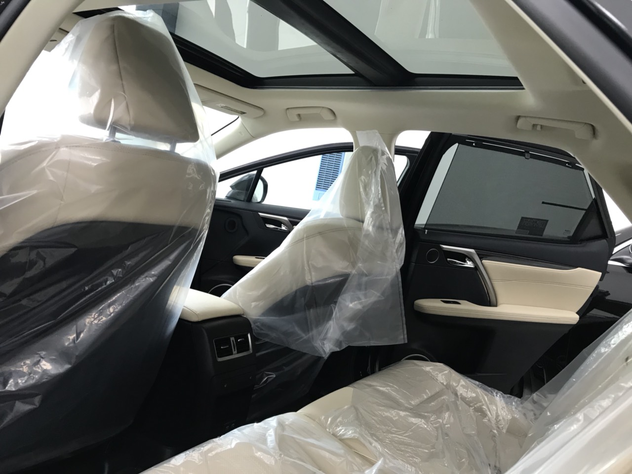Lexus RX350 2021 - Bán ô tô Lexus RX350 sản xuất 2021, màu đen, xe nhập