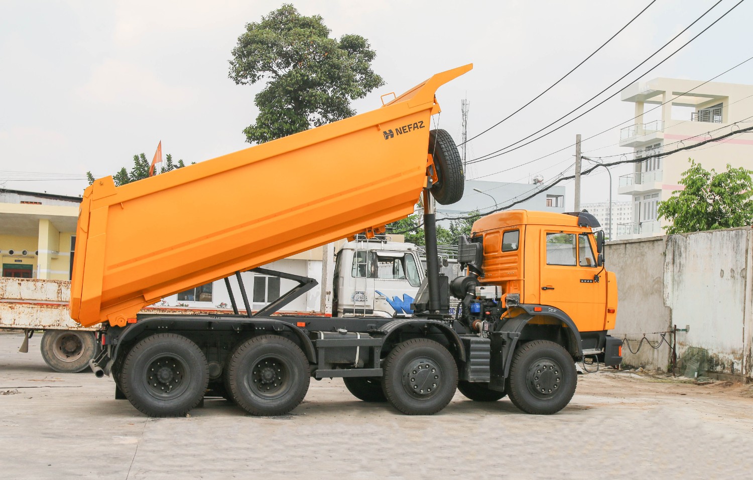 Xe tải Trên 10 tấn G 2016 - Xe ben Kamaz 6 chân nhập khẩu