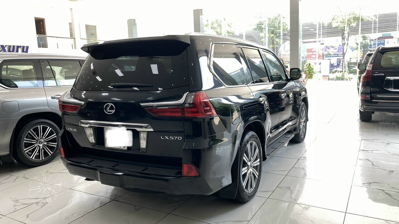 Lexus LX 570 2016 - Xe Lexus LX 570 đời 2016, màu đen, nhập khẩu