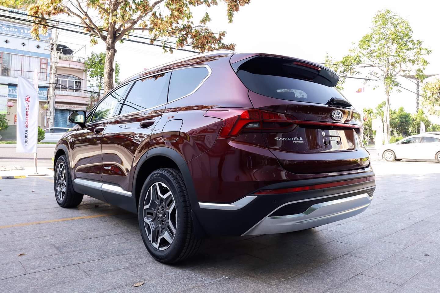 Hyundai Santa Fe   2021 - Bán xe Hyundai Santa Fe cao cấp đời 2021, màu đỏ