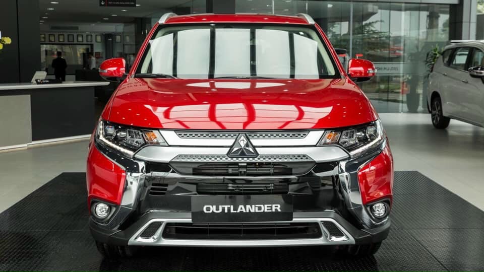 Mitsubishi Outlander 2.0   2021 - Cần bán xe Mitsubishi Outlander 2.0 đời 2021, màu đỏ, nhập khẩu chính hãng