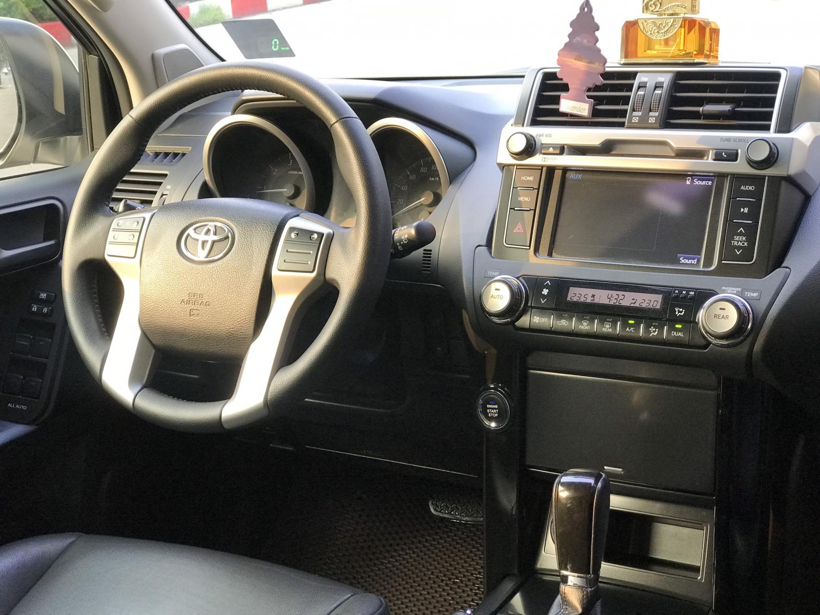 Toyota Prado 2015 - Bán Toyota Prado đời 2015, màu trắng, nhập khẩu 