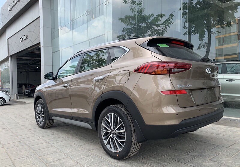 Hyundai Tucson 2021 - Bán xe Hyundai Tucson đời 2021, màu nâu, giá chỉ 859 triệu